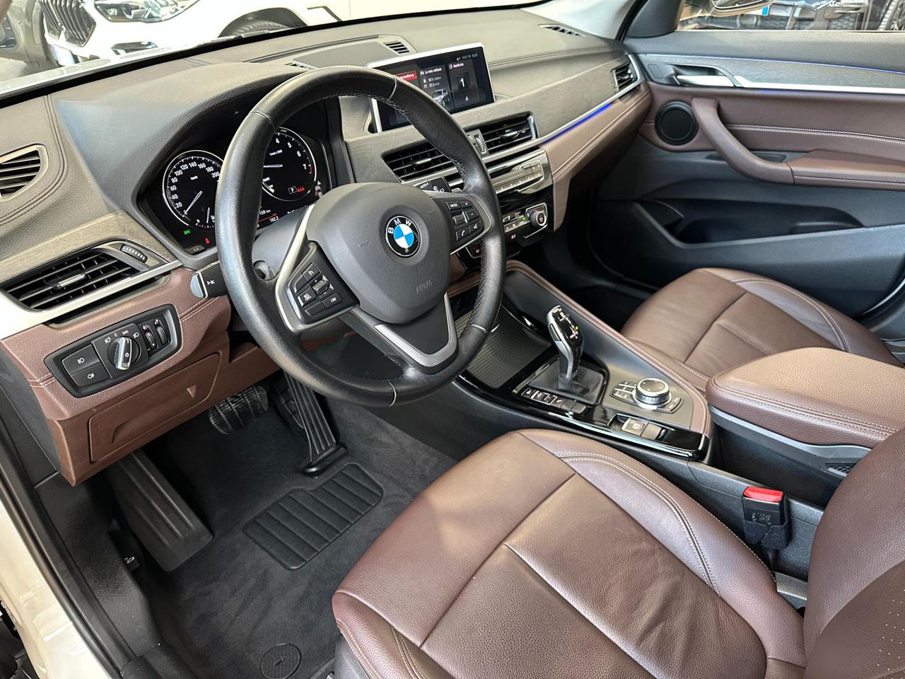 BMW X1 sdrive18i xLine Plus Auto-18"-Camera-Pelle-Carplay-IVA