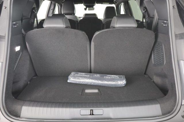 PEUGEOT 5008 3ª serie Hybrid 145 e-DCS6 GT