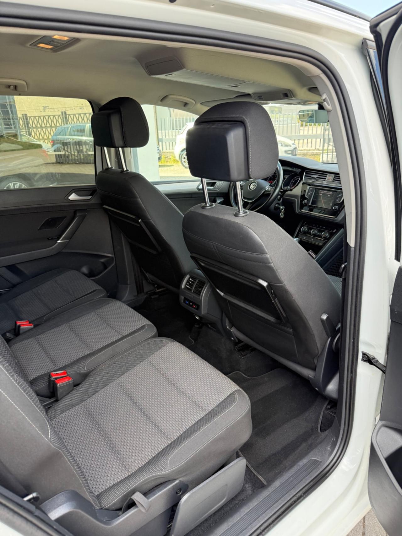 Volkswagen Touran 1.6 TDI 115 CV SCR DSG Business BlueMotion Technology