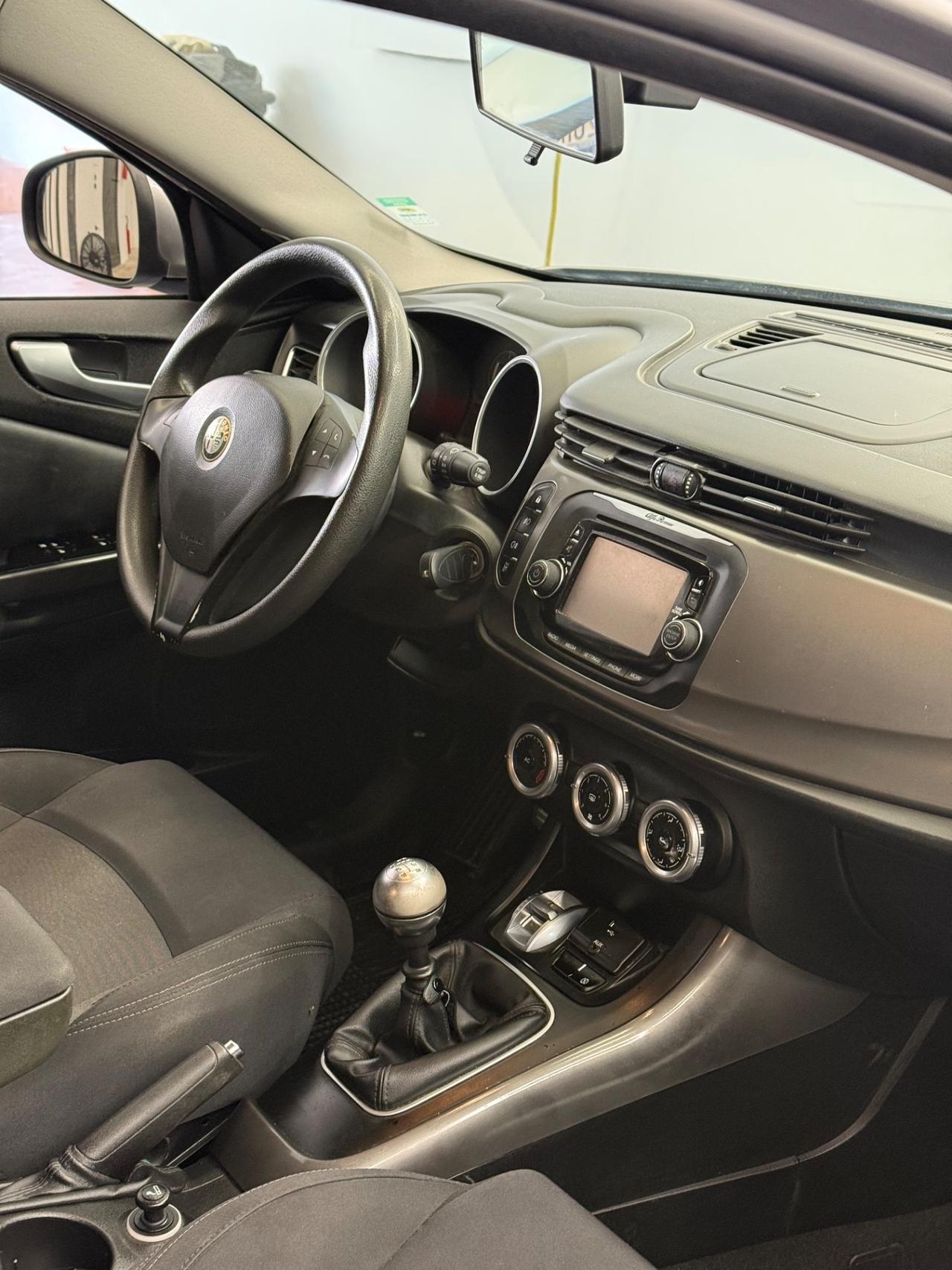 Alfa Romeo Giulietta 1.6 JTDm-2 105 CV Distinctive