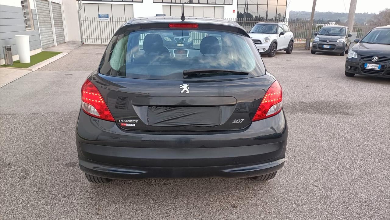 Peugeot 207 1.4 VTi 95CV 5p. Active NEOPATENTATI