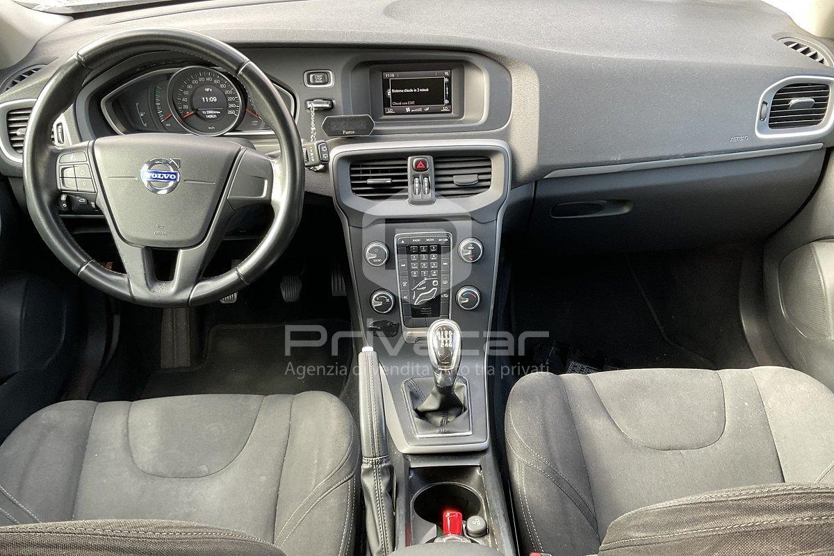 VOLVO V40 T2 Kinetic