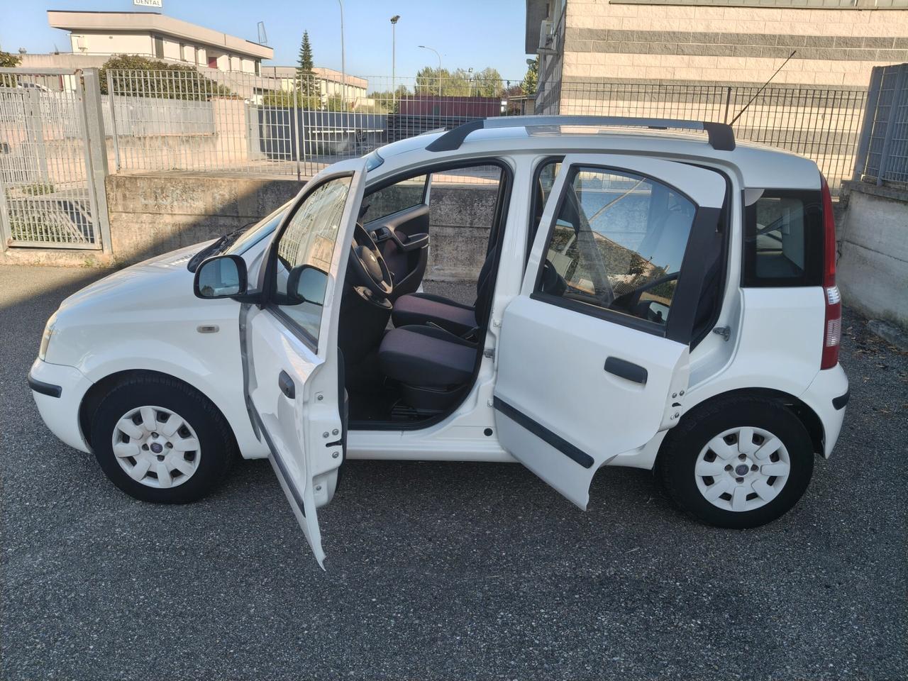 Fiat Panda 1.2 Dynamic SOLAMENTE 123.000 KM