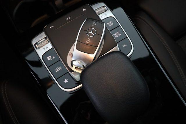 MERCEDES-BENZ A 180 A 180 d Automatic Business Extra