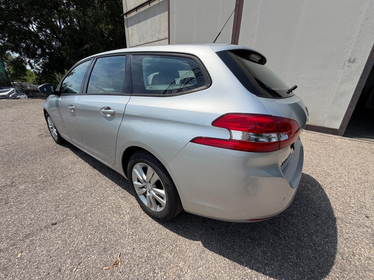 Peugeot 308 BlueHDi 150 S&S SW Business