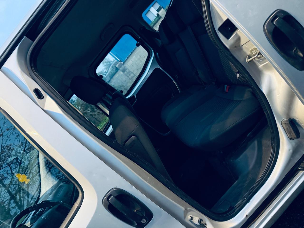 Peugeot Bipper Tepee 1.4 75CV Outdoor