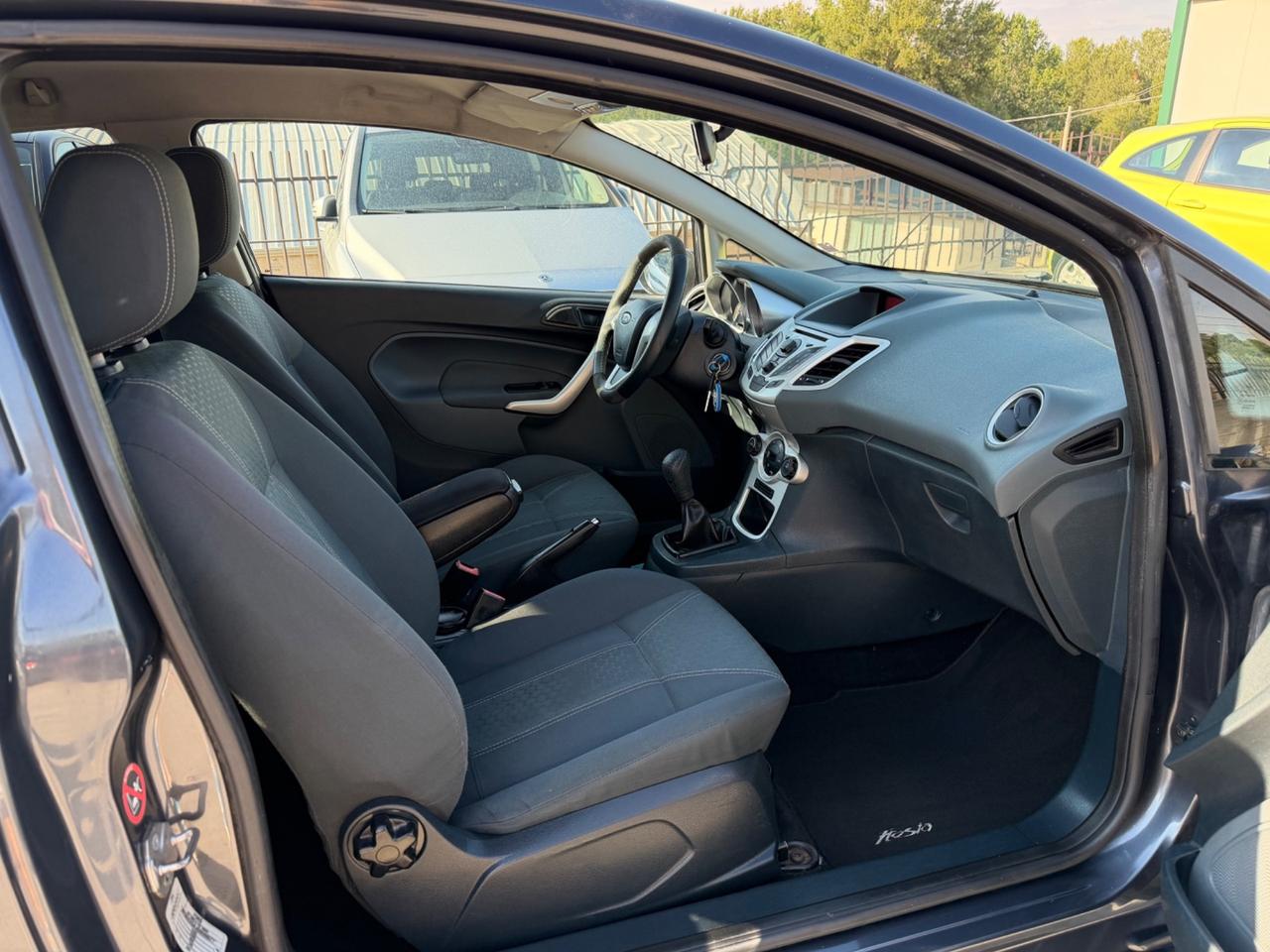 Ford Fiesta 1.4 TDCi 70CV Titanium
