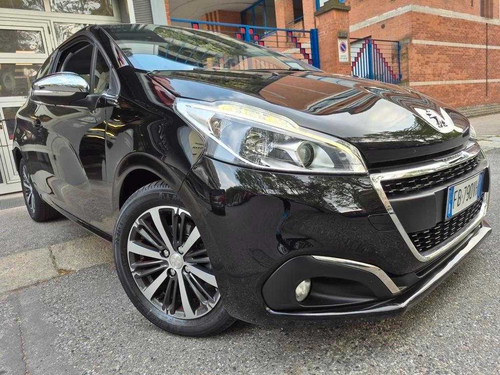Peugeot 208 PureTech 82 3 porte Allure
