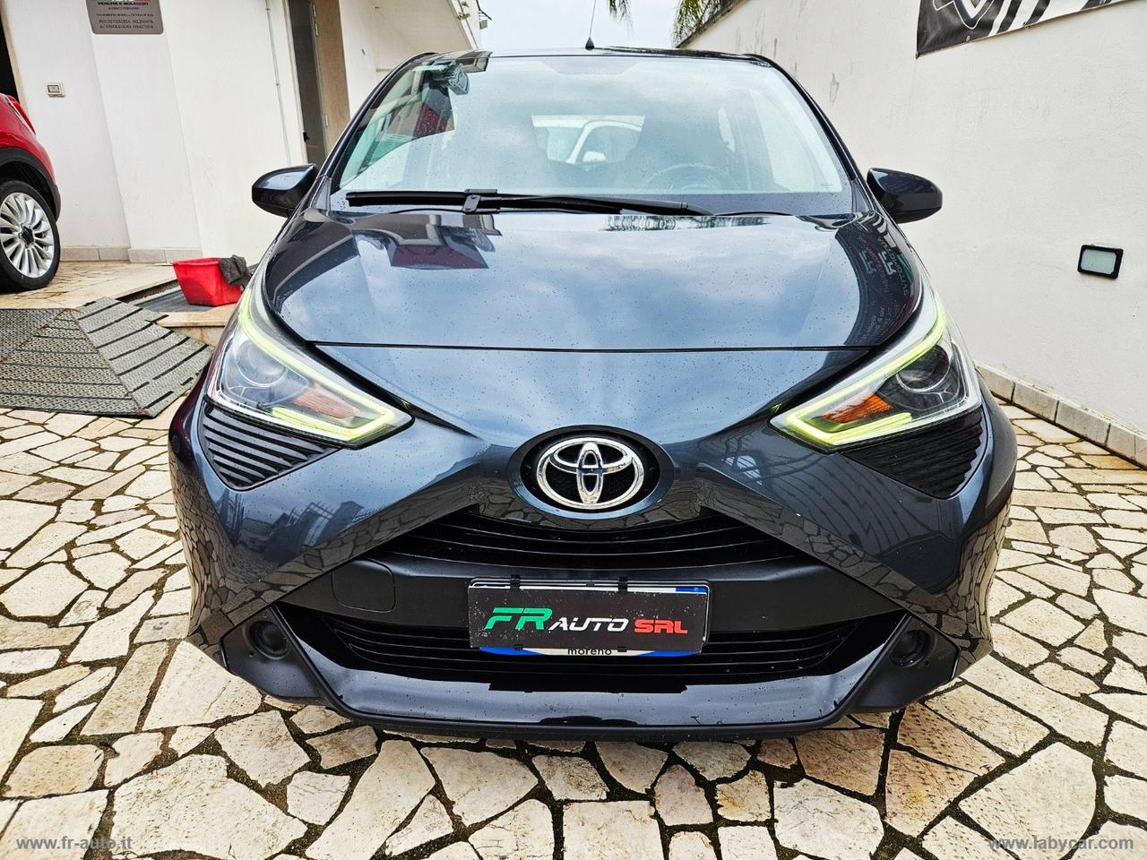 TOYOTA Aygo 1.0 VVT-i 72 CV 5p. x-cite