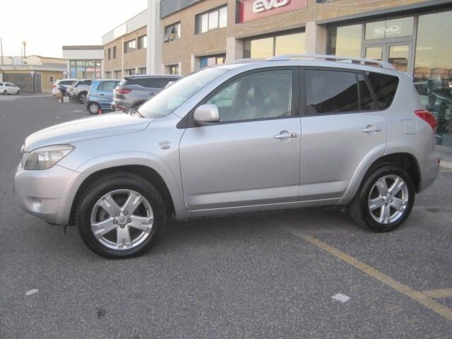 Toyota RAV 4 RAV4 Crossover 2.2 D-Cat 177 CV Luxury