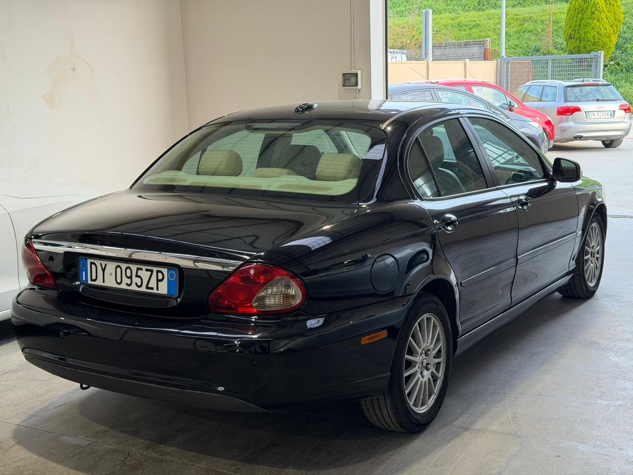 Jaguar X-Type 2.2D cat aut. Luxury cDPF