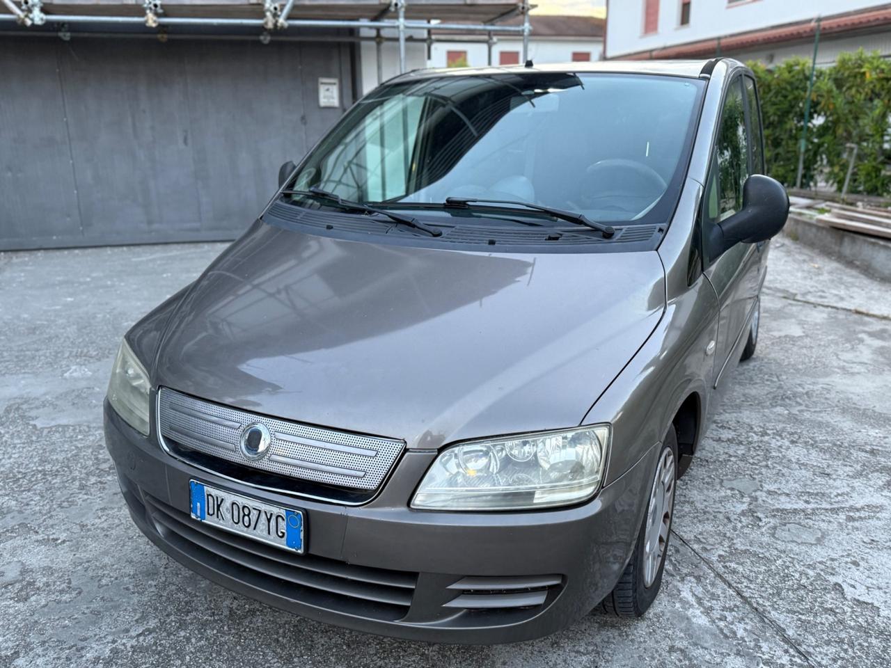 Fiat Multipla Benzina Metano Spaziosa Ed Economica Neopatentati