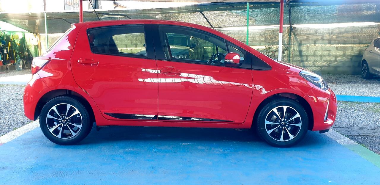 TOYOTA YARIS 1.0 BENZINA 2020 E/6 OK NEOPATENTATI
