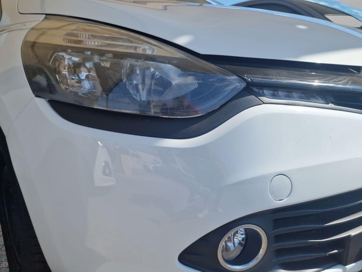 RENAULT CLIO 1.2 LIVE