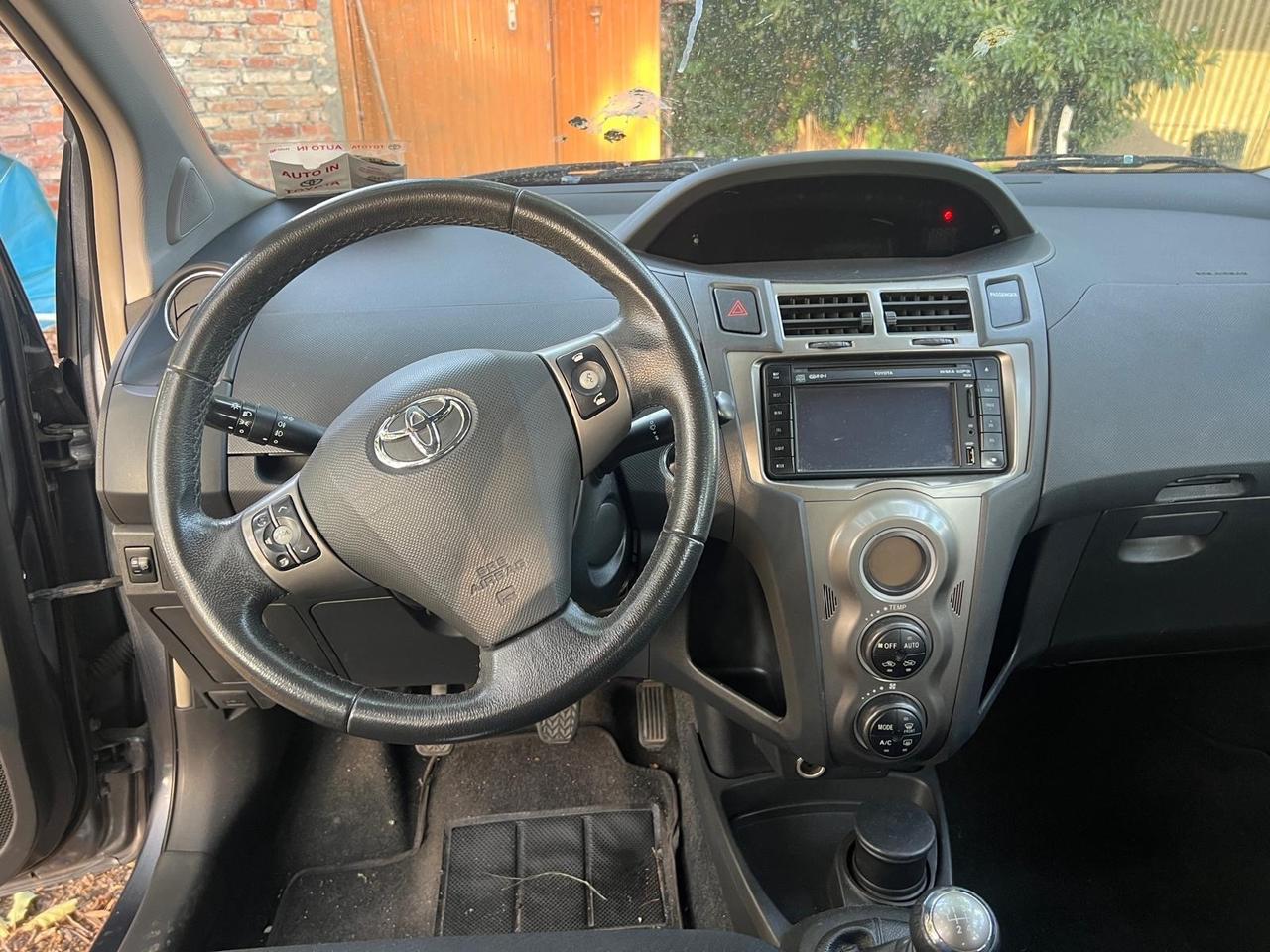 Toyota Yaris 1.3 5 porte Sol