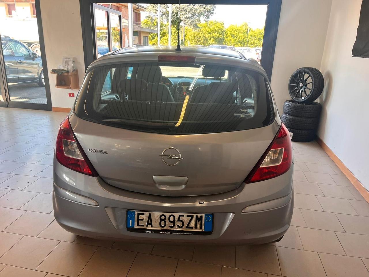 Opel Corsa 1.2 80CV 5 porte GPL-TECH Edition
