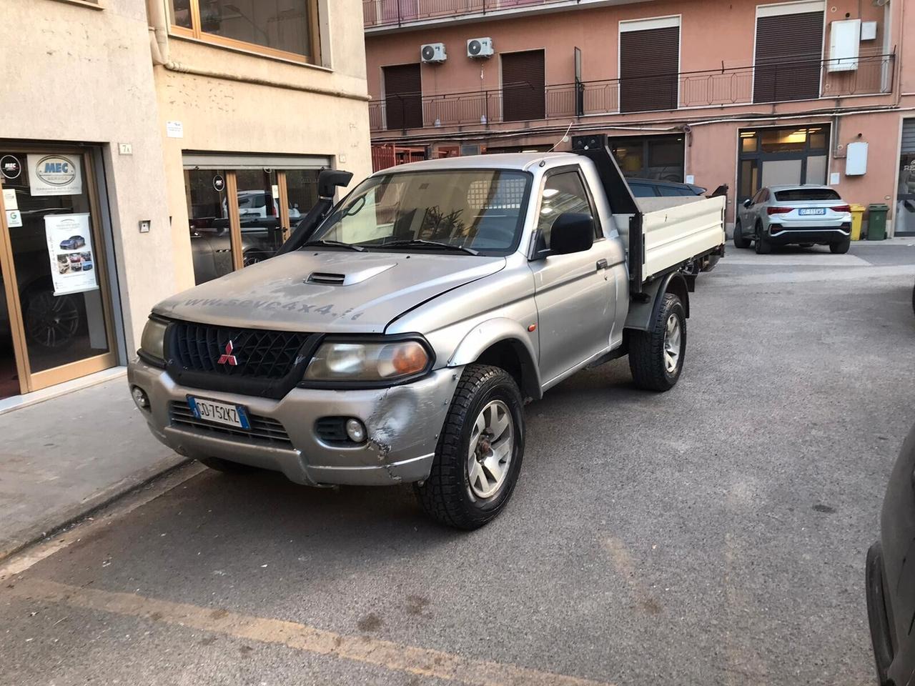 Mitsubishi L200 2.5 TDI 4WD RIBALTABILE