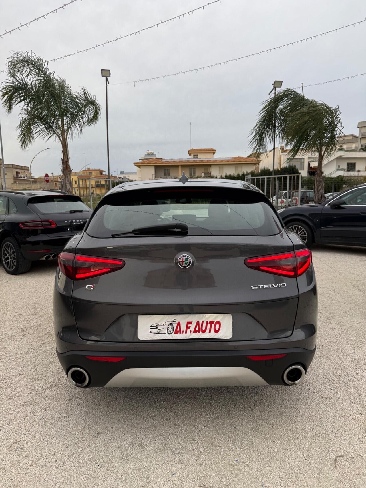 Alfa Romeo Stelvio 2.2 Turbodiesel 190 CV AT8 RWD Executive