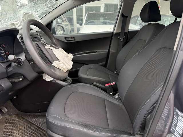 Hyundai i10 i10 1.0 INCIDENTATA