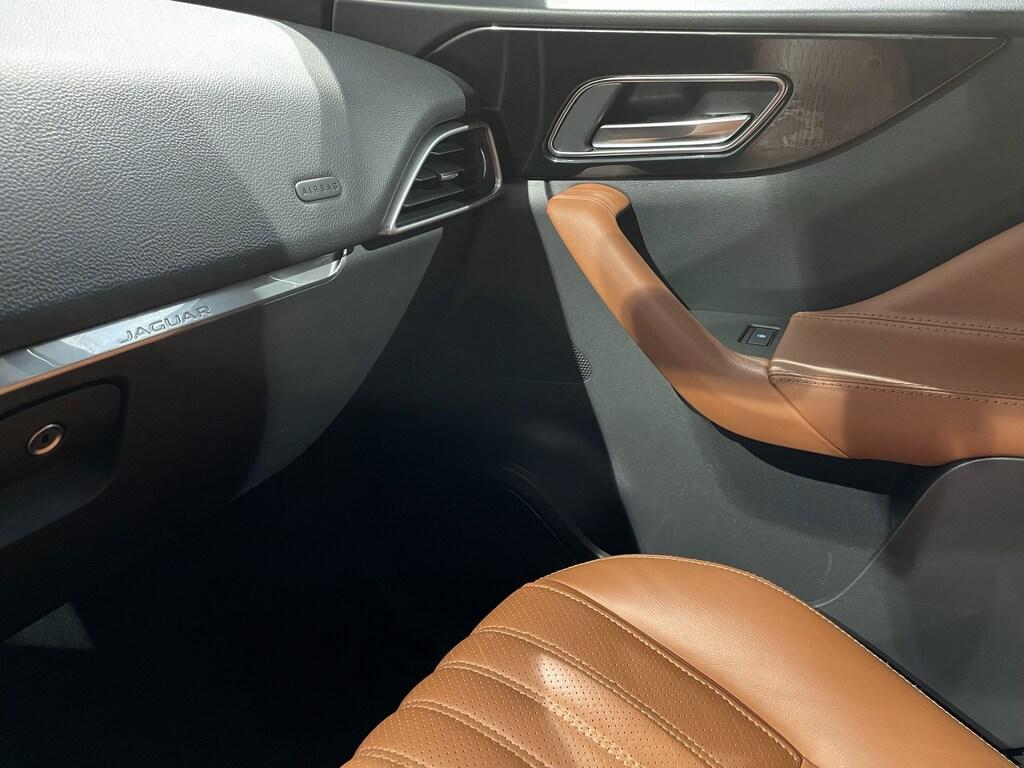 Jaguar F-Pace Pure awd 180cv auto - IVA ESPOSTA - SOLO COMMERCIANTI
