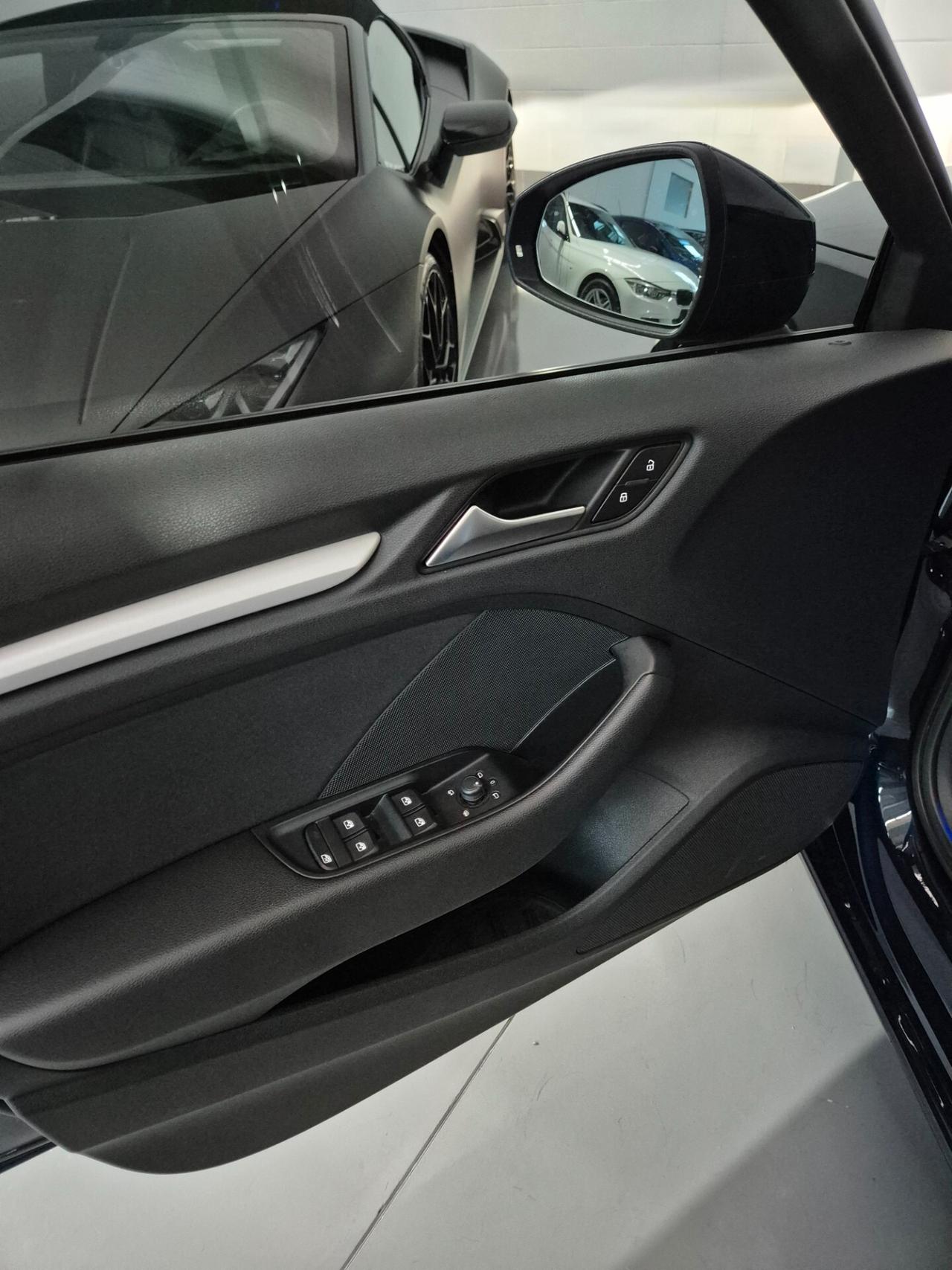 5 Porte 116cv Navi Cruise Cerchi18 Ok Neopatentati