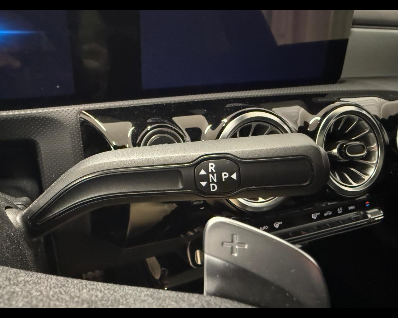 Mercedes-Benz CLA Coupé (C118) - CLA 200 d Automatic Premium