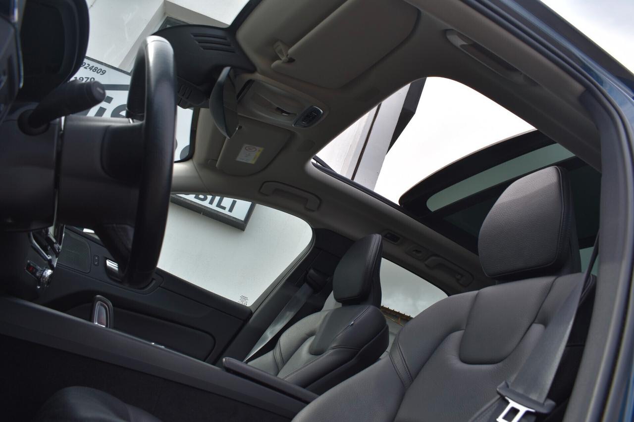 Volvo XC60 AWD Geartronic Bright Plus