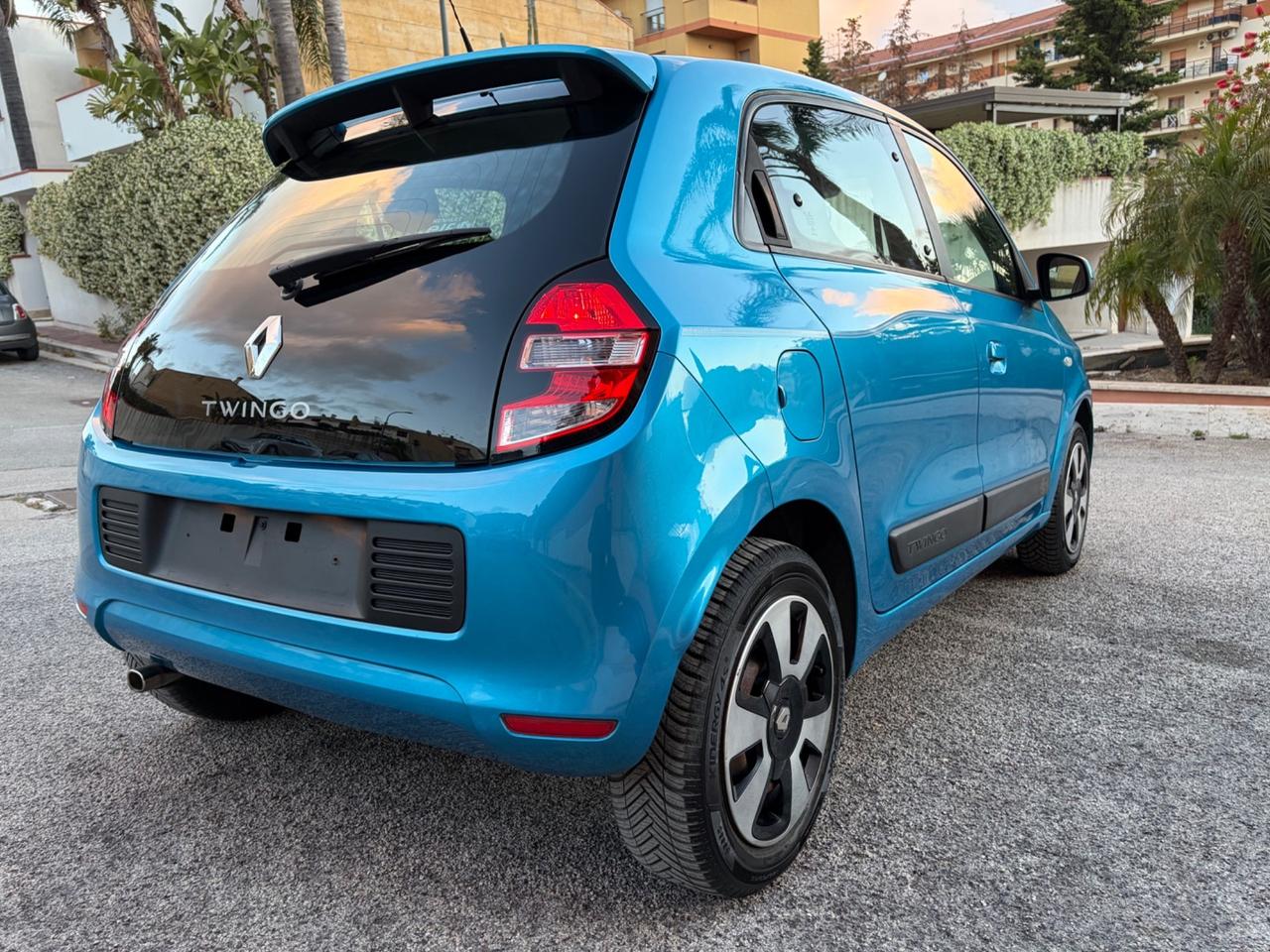Renault Twingo 1.0 benz ideale per neopatentati