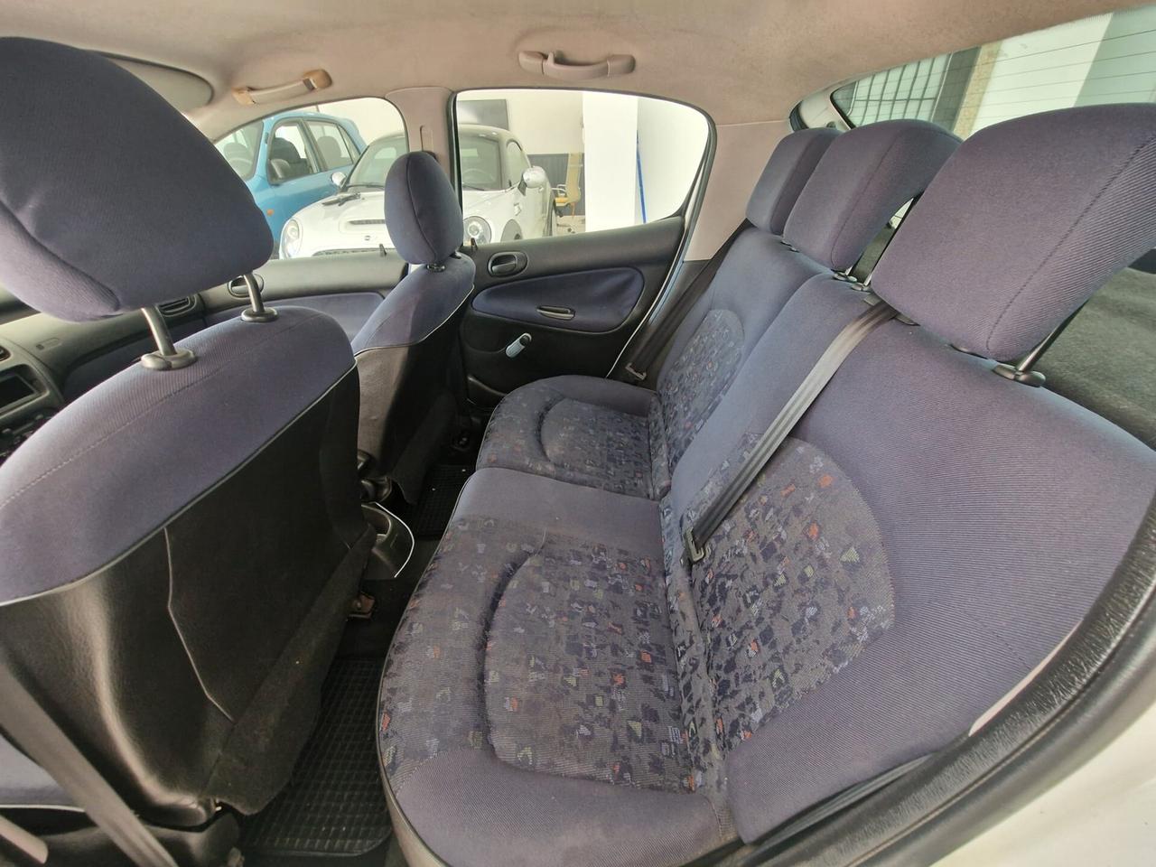 Peugeot 206 1.4 5p. XR