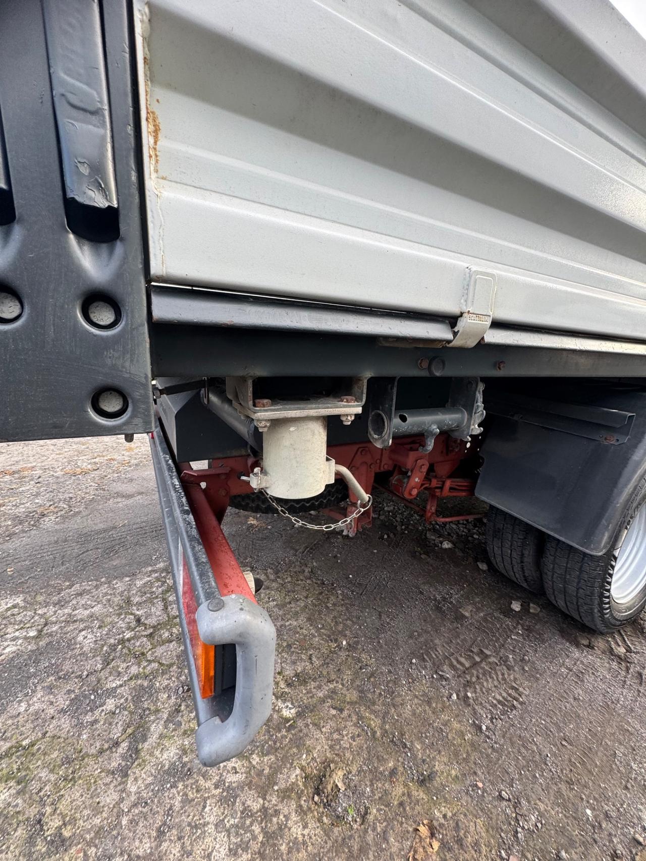 Iveco Daily 35.12 2.8 TDI ribaltabile 3 laterale