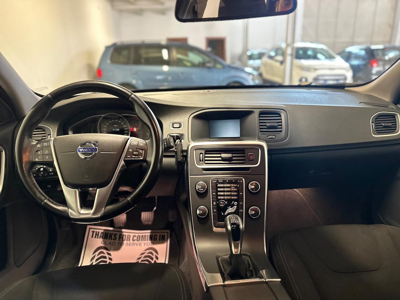 Volvo V60 D2 Momentum EURO 6