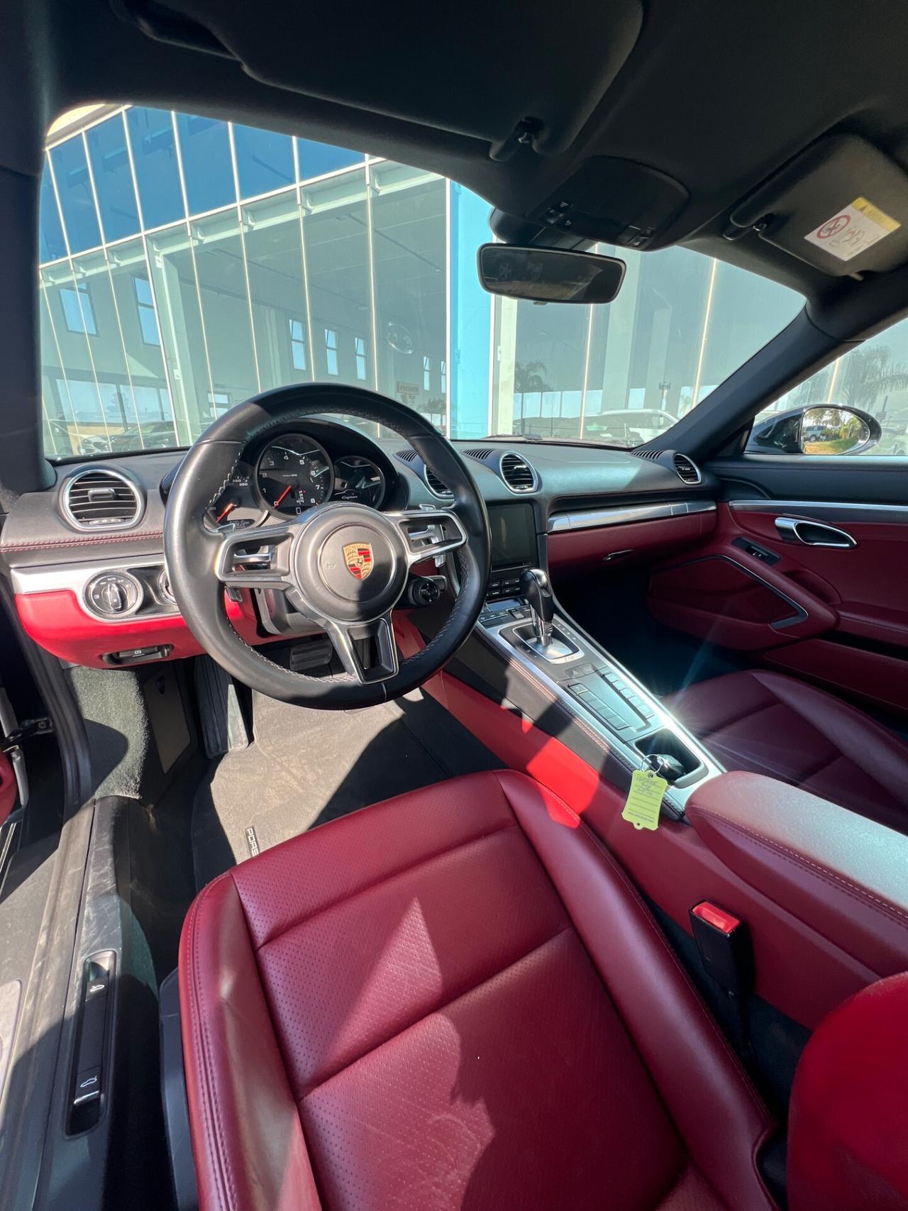 Porsche Cayman 718 2.0 300CV