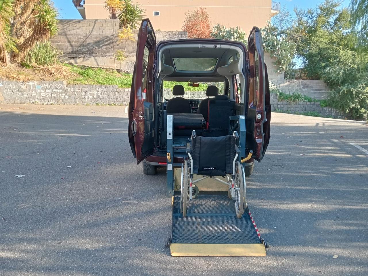 Fiat Doblo Pianale ribassato con rampa disabili in carrozzina