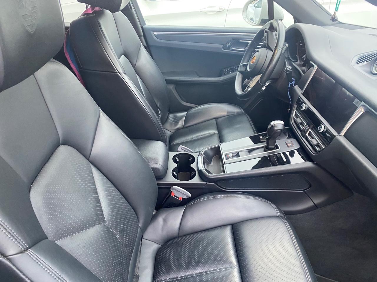 Porsche Macan 2.0 265CV