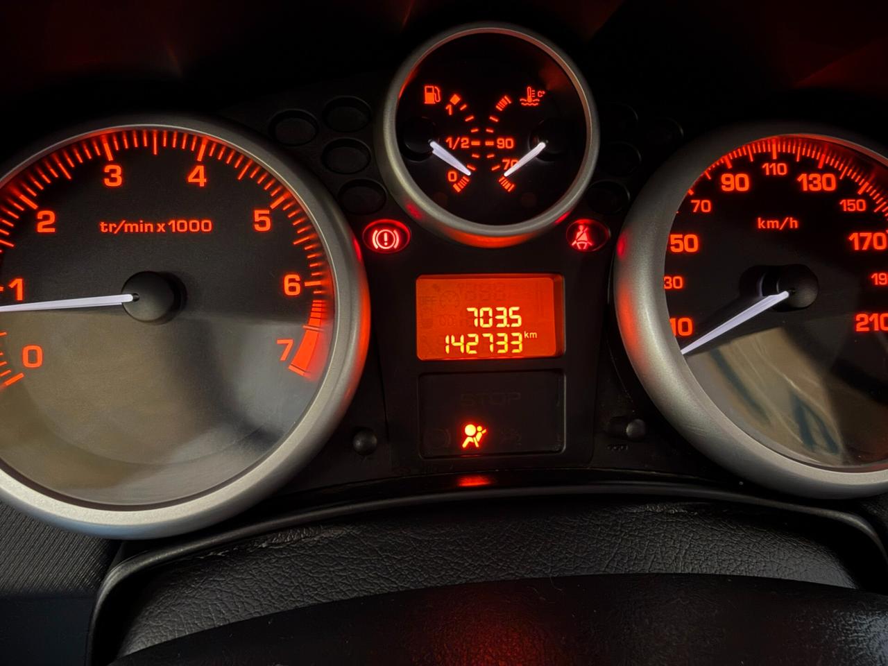 Peugeot 207 1.4 8V 75CV 5p. Active
