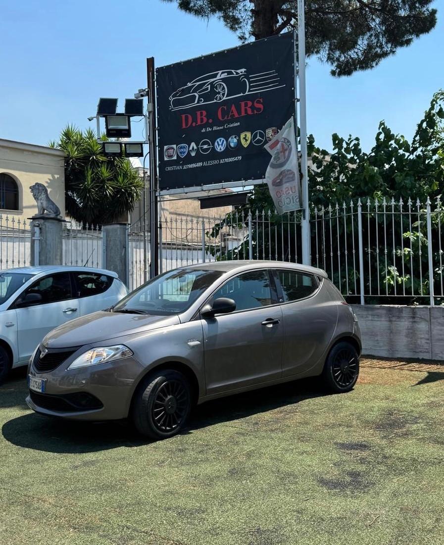 Lancia Ypsilon 1.2 69 CV 5 porte S&S Elefantino Blu