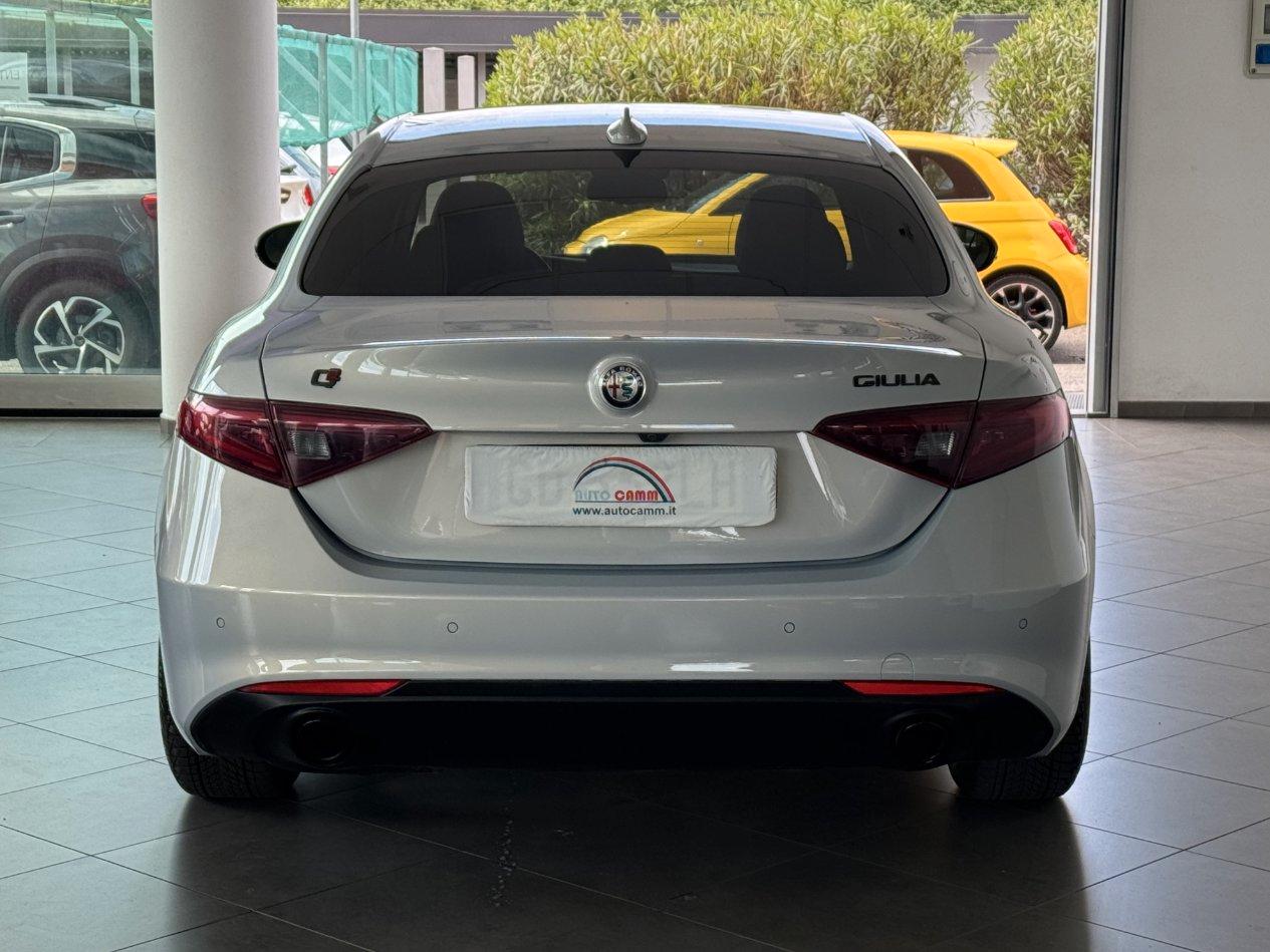 Alfa Romeo Giulia 2.2 T 190cv AT8 Q2 Sprint Performance Pack