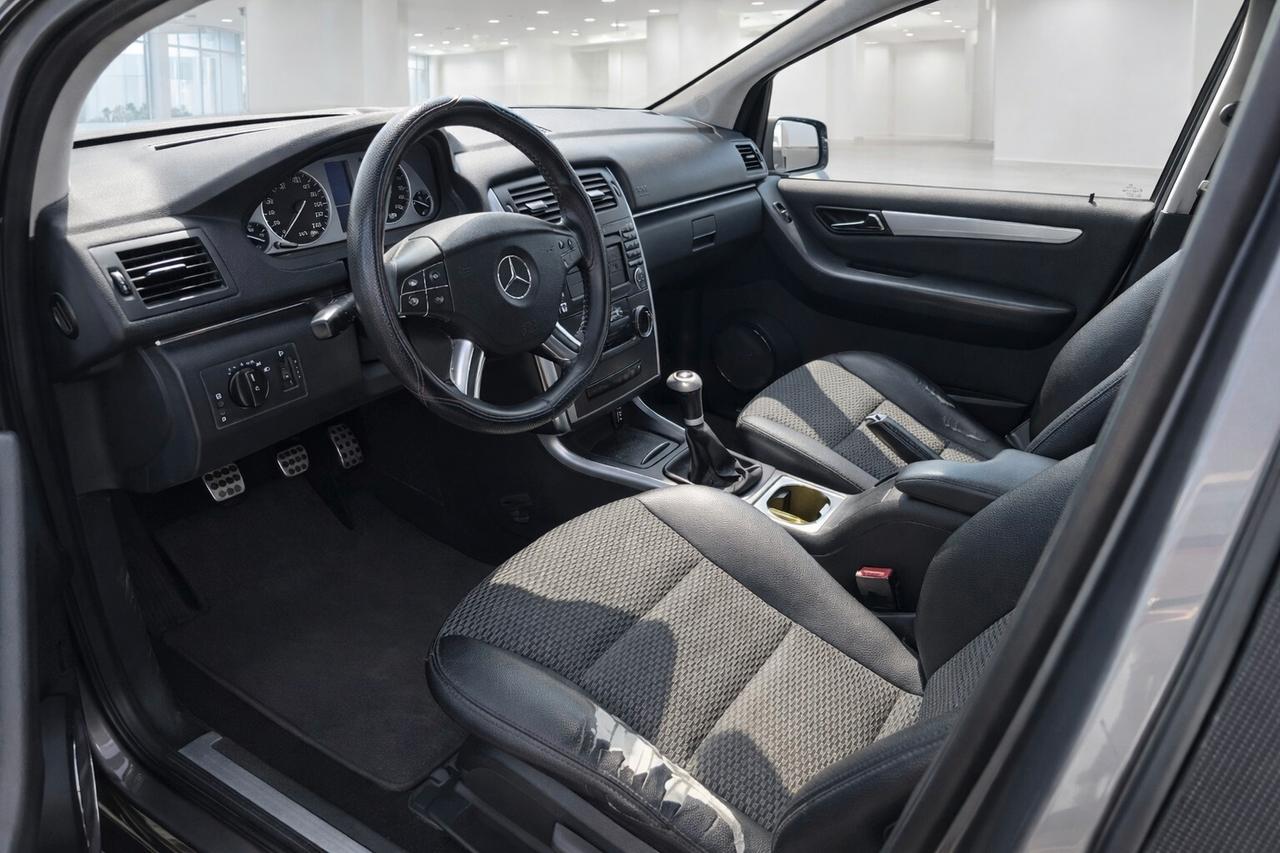 MERCEDES CLASSE B 180 CDI PREMIUM – 1.390€ TRATTABILI – MARCIANTE – SUBITO DISPONIBILE