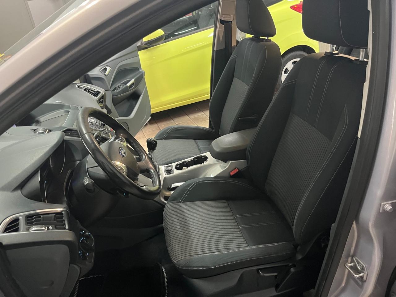 Ford C-Max 1.6 TDCi 115CV Titanium nav/sen