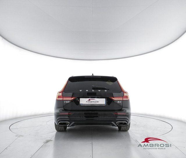 VOLVO V60 B4 (d) Geartronic R-Design