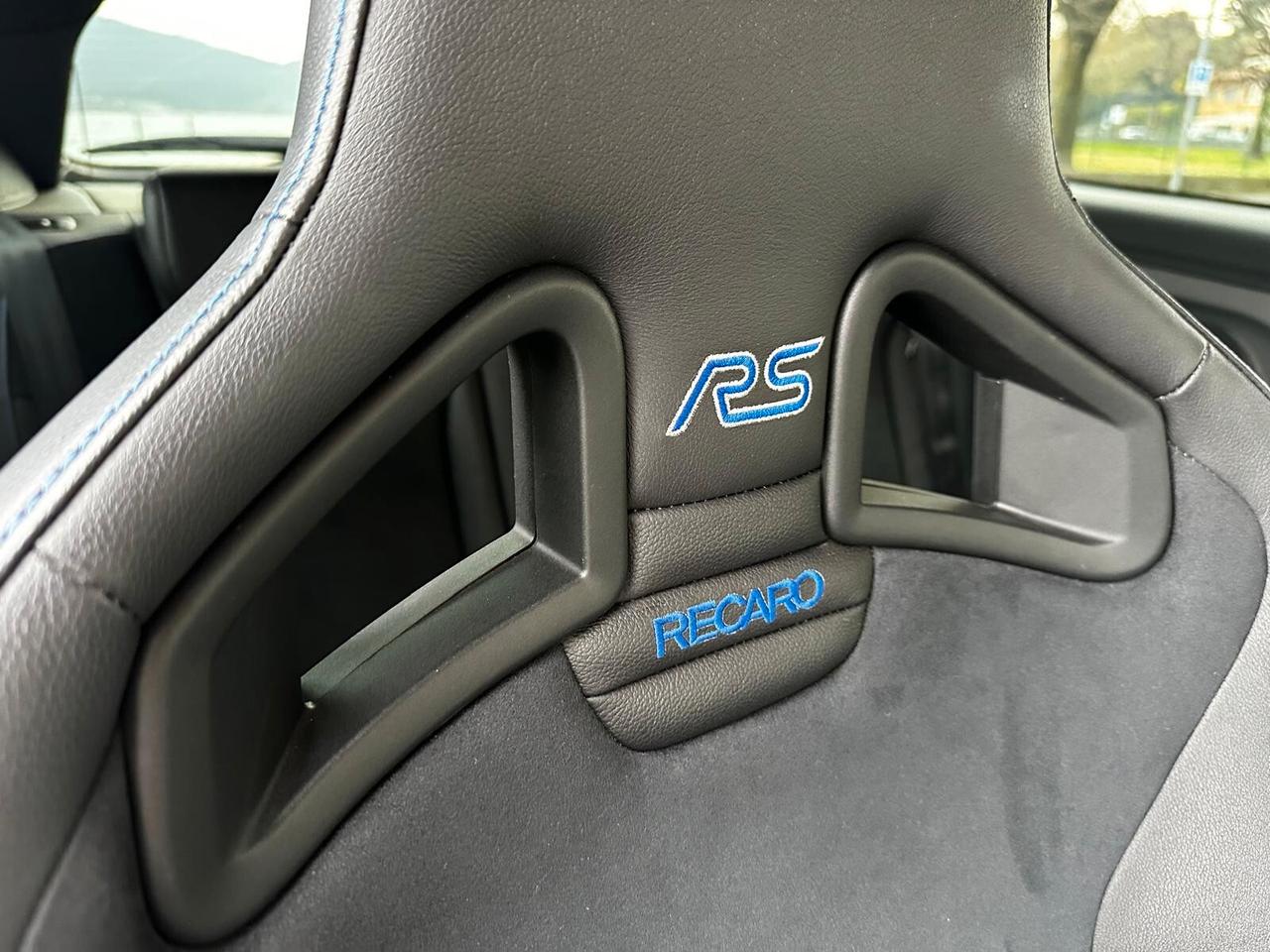 Ford Focus 2.5T (305CV) 3p. RS