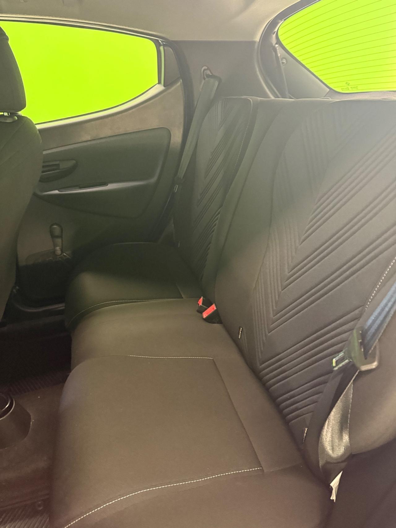 Lancia Ypsilon 1.0 FireFly 5 porte S&S Hybrid Ecochic Silver
