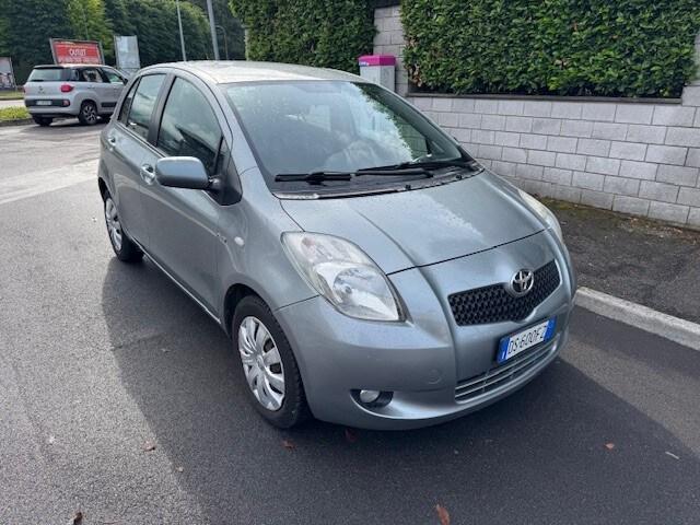 TOYOTA Yaris 2ª serie Yaris 1.4 D-4D 5 porte Sol
