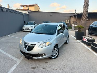 Lancia Ypsilon 1.2 69 CV 5 porte GPL Silver