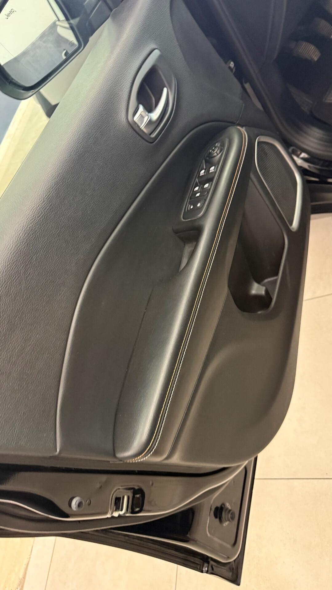 Jeep Compass 1.6 Multijet II 2WD Night Eagle