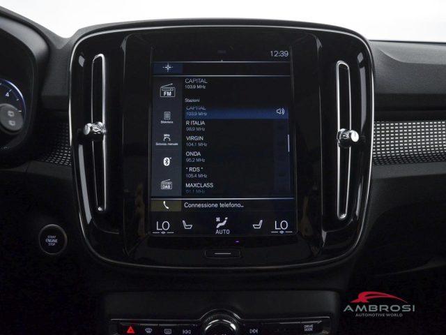 VOLVO XC40 D3 R-design