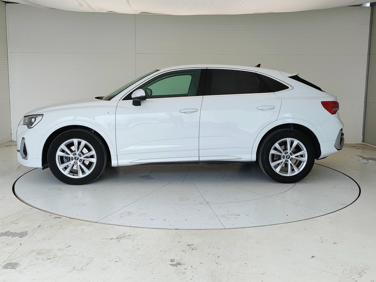 AUDI Q3 I 2019 Sportback - Q3 Sportback 35 2.0 tdi S line edition s-tronic