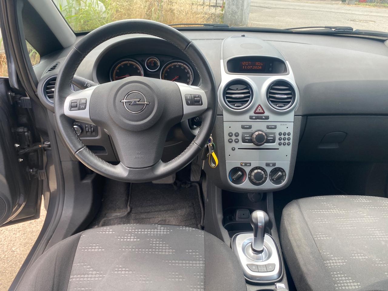 Opel Corsa 1.2 5 porte Cosmo