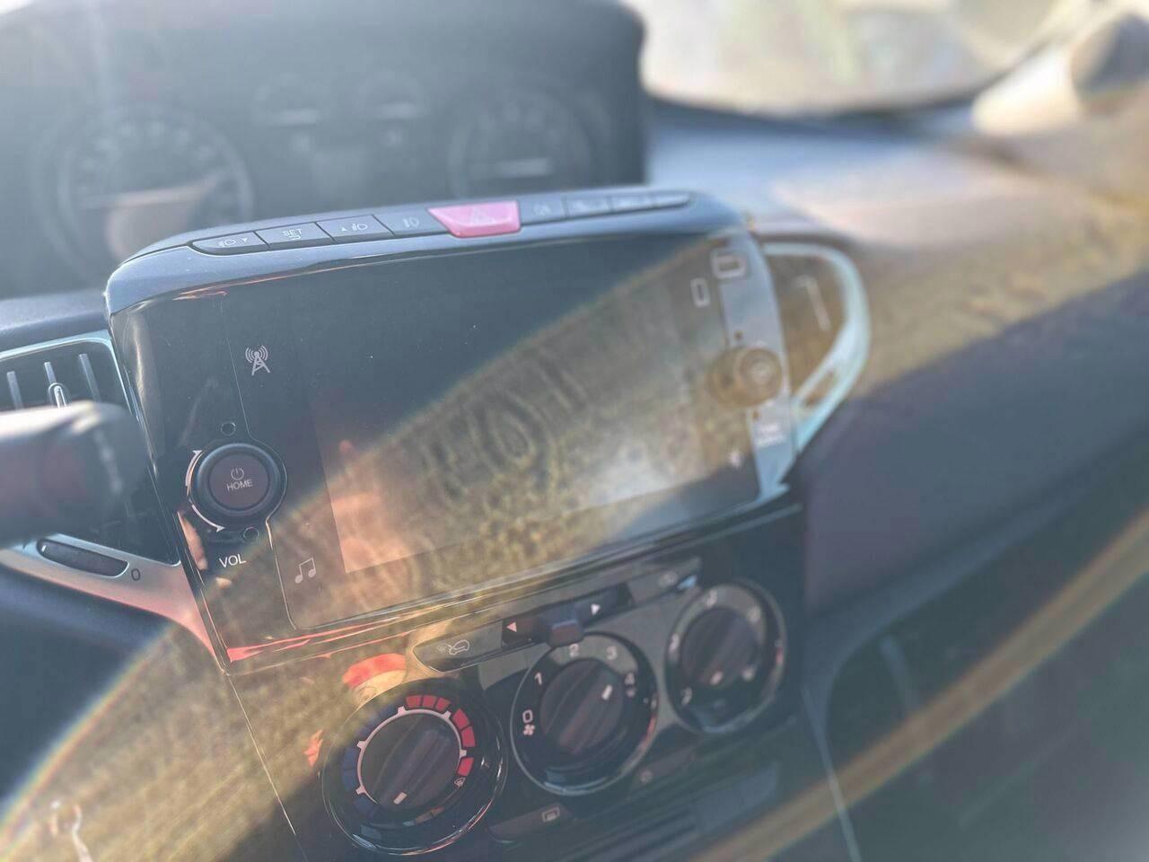 LANCIA Ypsilon III 2021 - Ypsilon 1.0 firefly hybrid Gold s&s 70cv