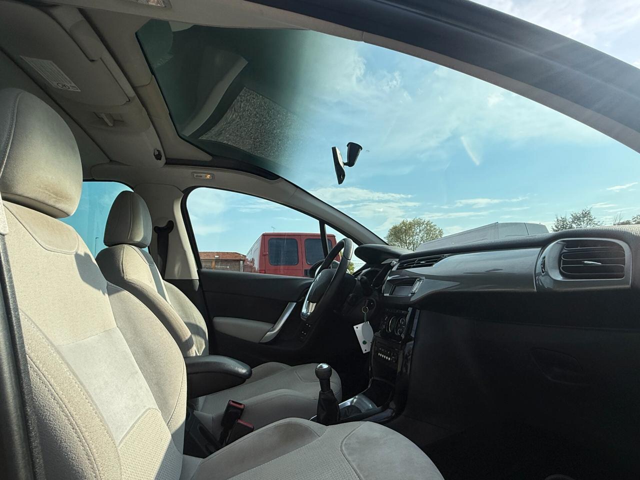 Citroen C3 1.4 Exclusive Style